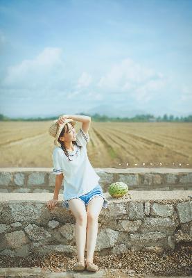 她在丈夫面前被耍了